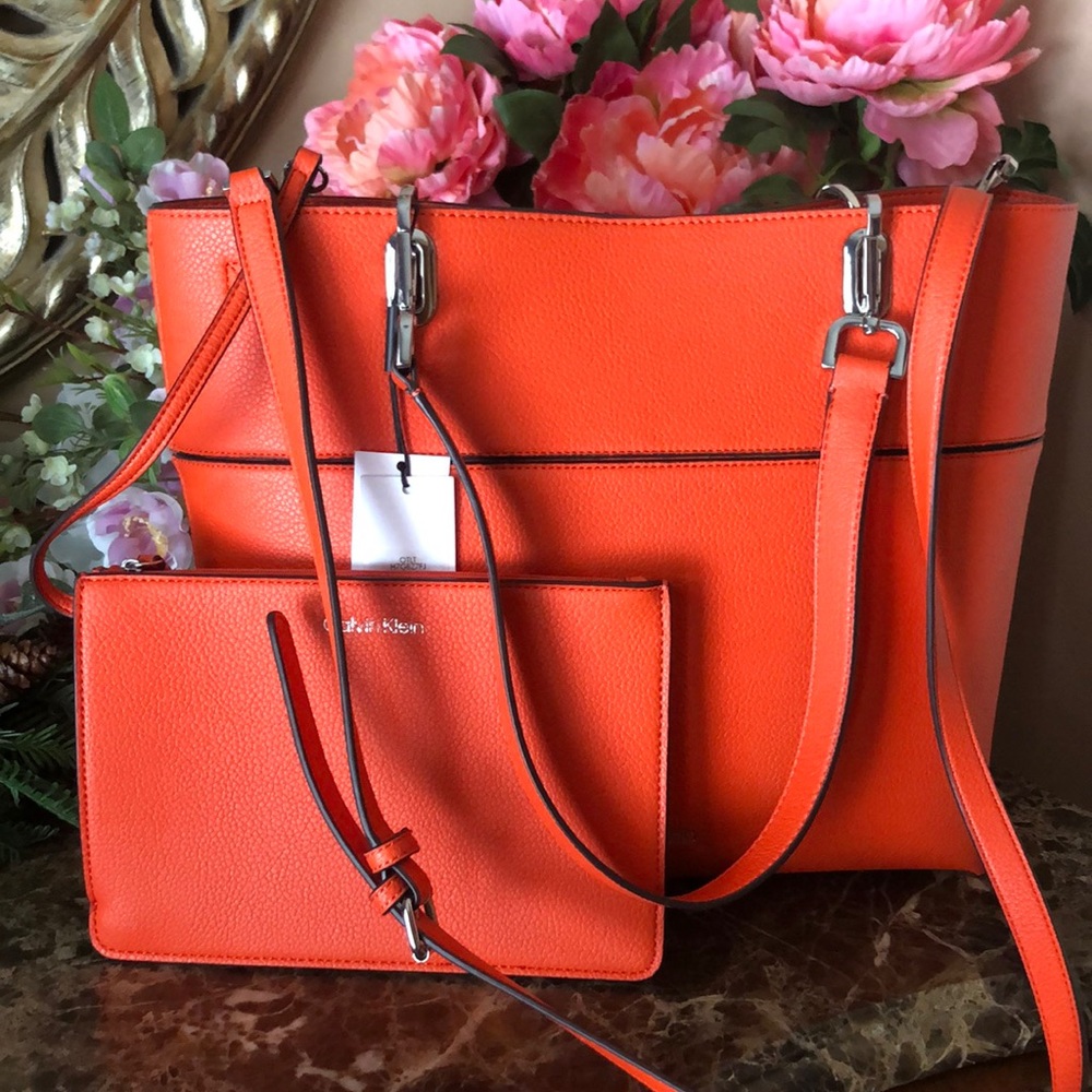 CALVIN KLEIN  Tote with Pouch